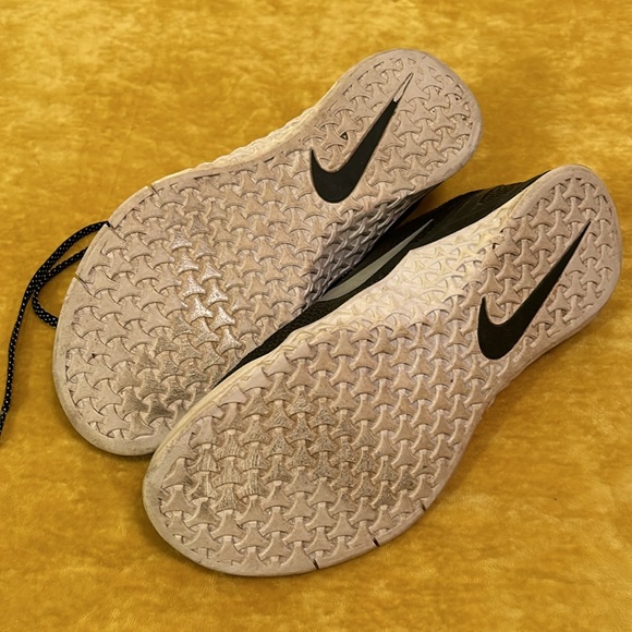 Nike Metcon 4 tennis shoes - Picture 6 of 6
